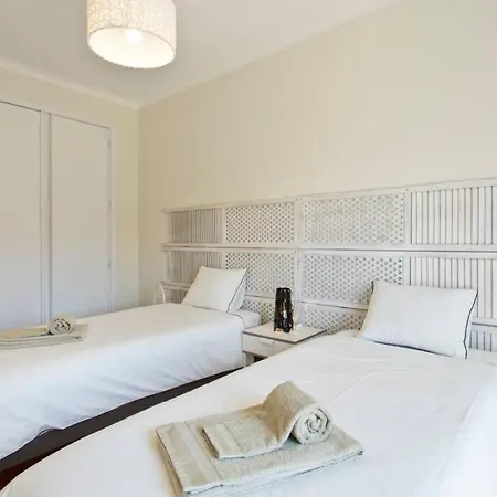 Beach & Sunset - Luxury Apartment